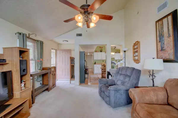 1079 CAMINO DEL REY SW, Los Lunas, NM 87031