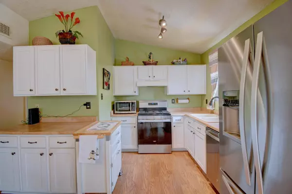 1079 CAMINO DEL REY SW, Los Lunas, NM 87031