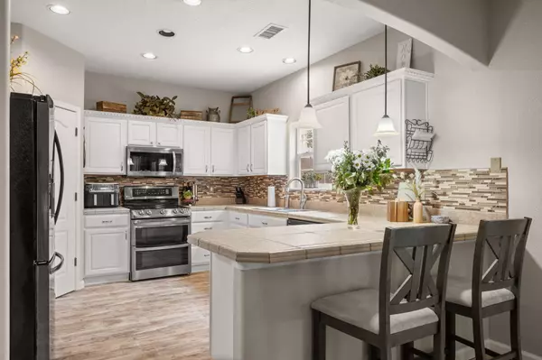 4119 ZARZUELA AVE NW, Albuquerque, NM 87114