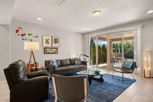 7032 LOOKOUT RD, Rio Rancho, NM 87144