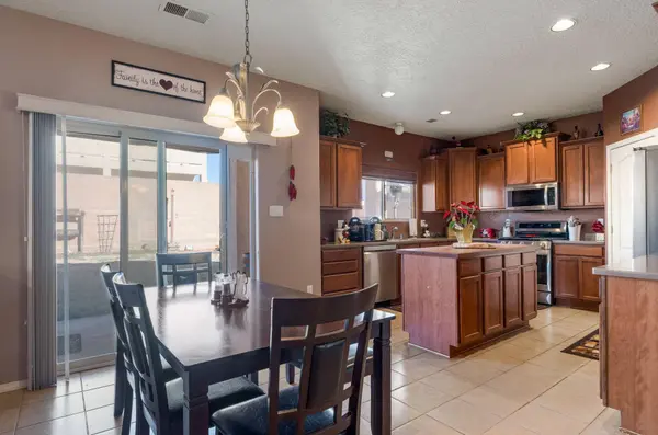 1229 Sidewinder RD NE, Rio Rancho, NM 87144