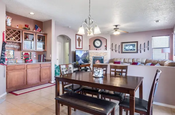 1229 Sidewinder RD NE, Rio Rancho, NM 87144