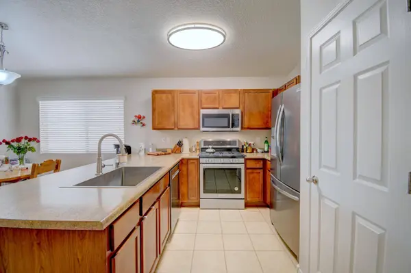 7217 Skagway DR NE, Rio Rancho, NM 87144