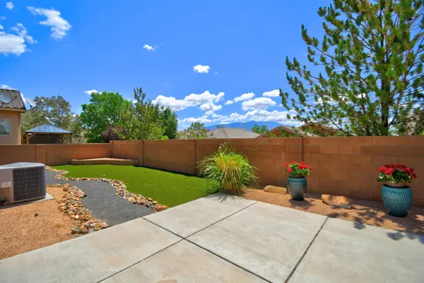 7217 Skagway DR NE, Rio Rancho, NM 87144