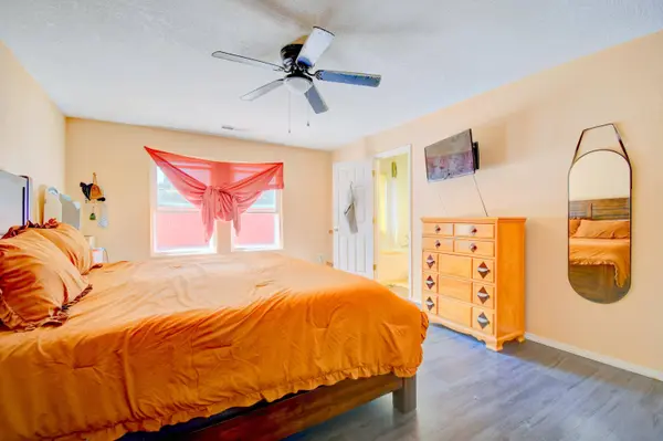 1015 Swallow DR SW, Albuquerque, NM 87121