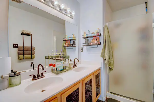 1015 Swallow DR SW, Albuquerque, NM 87121