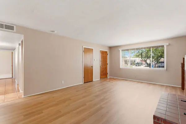 1320 Delamar AVE NW, Albuquerque, NM 87107