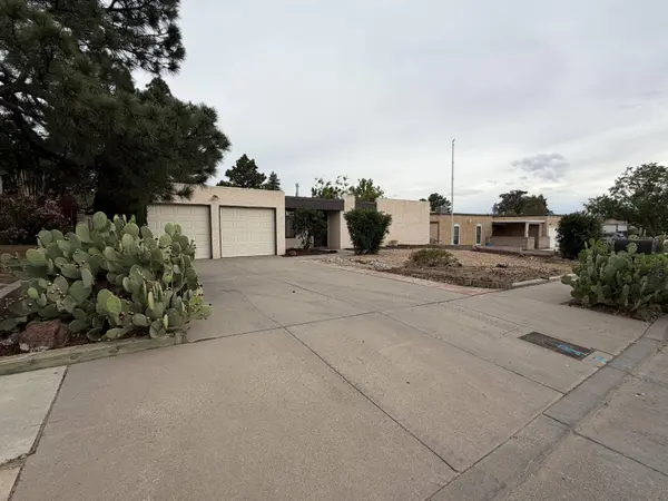 10300 Karen AVE NE, Albuquerque, NM 87111