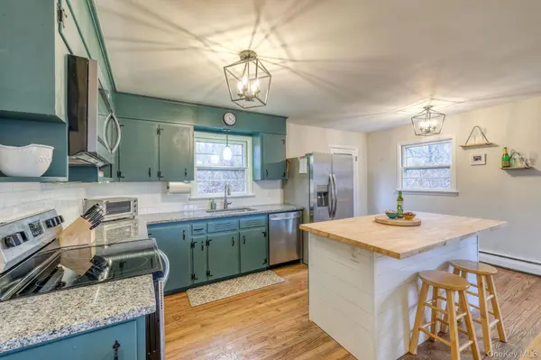 152 Sunrise Hill RD, Fishkill, NY 12524