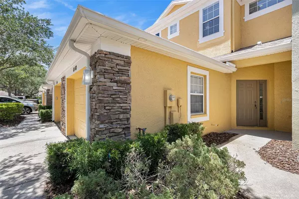 8118 STONE PATH WAY, Tampa, FL 33647