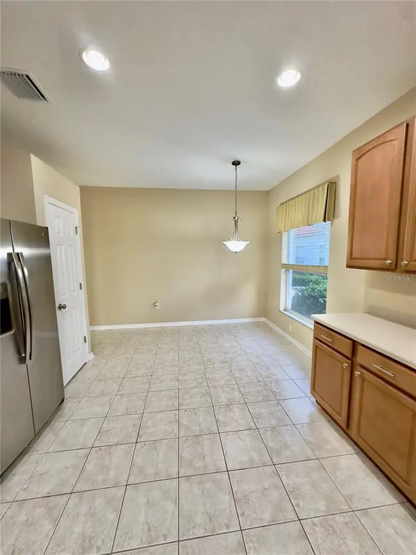 10222 DEVONSHIRE LAKE DR, Tampa, FL 33647