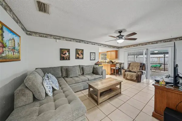 626 ROLLINGWOOD LN, Valrico, FL 33594