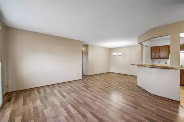 20288 Hunter CT, Lakeville, MN 55044