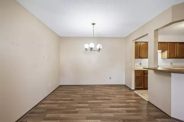 20288 Hunter CT, Lakeville, MN 55044