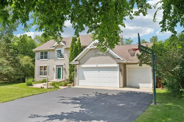 14916 Overlook DR, Savage, MN 55378