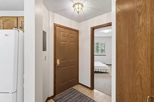 7622 York AVE S #1209, Edina, MN 55435