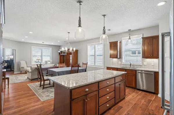 10246 Kittredge Pkwy NE, Albertville, MN 55301