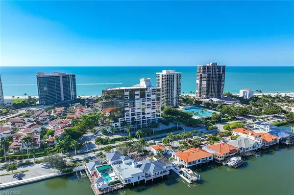 4751 Gulf Shore BLVD N #904, Naples, FL 34103