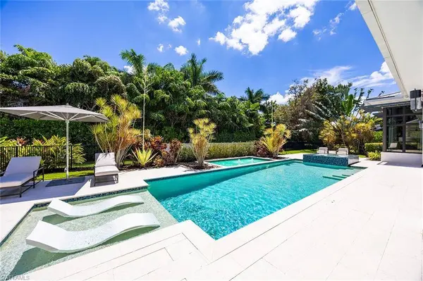 1300 Nautilus RD, Naples, FL 34102