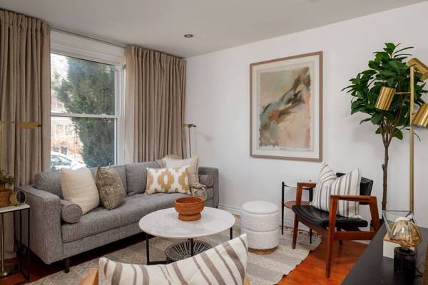 158 Galt AVE N, Toronto E01, ON M4M 2Z3