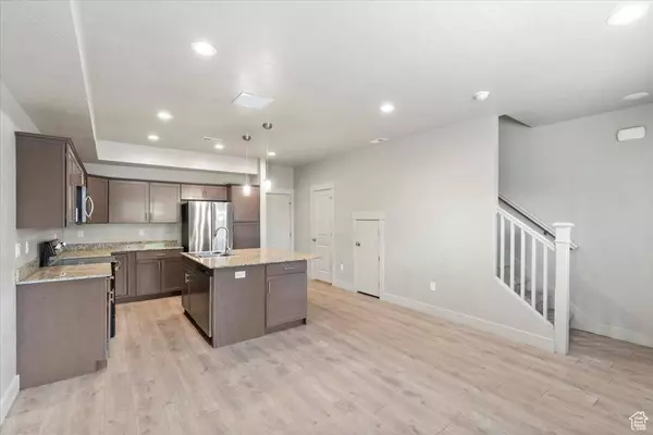 1368 N 250 W, Sunset, UT 84015