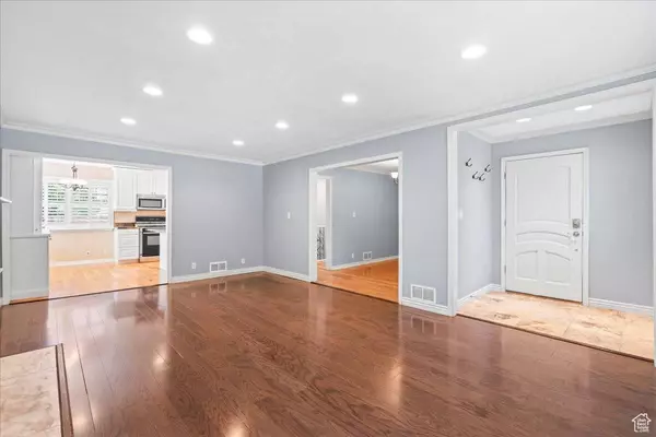 2315 E LYNWOOD DR S, Salt Lake City, UT 84109