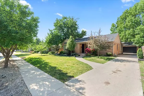 2315 E LYNWOOD DR S, Salt Lake City, UT 84109