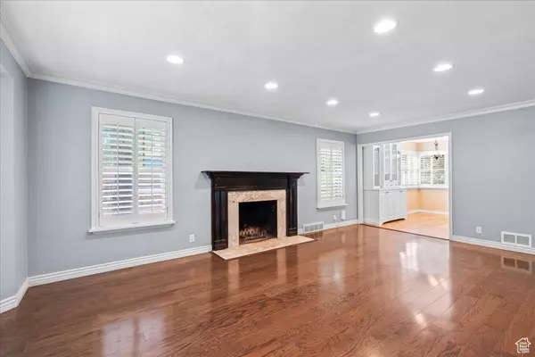 2315 E LYNWOOD DR S, Salt Lake City, UT 84109