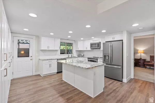 1174 N 725 W, Centerville, UT 84014