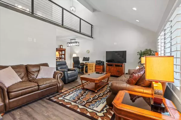 1174 N 725 W, Centerville, UT 84014