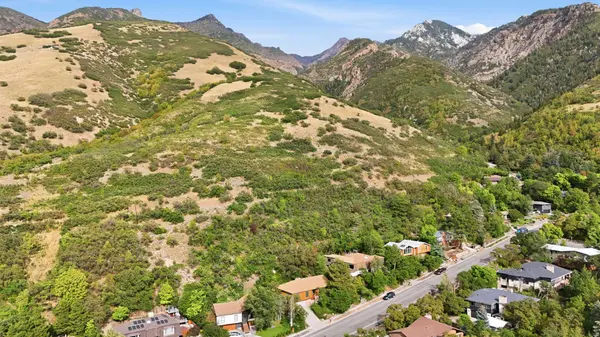 8705 S KINGS HILL DR, Cottonwood Heights, UT 84121