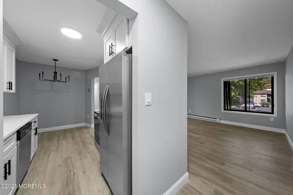162 Cross Slope Court #K, Manalapan, NJ 07726