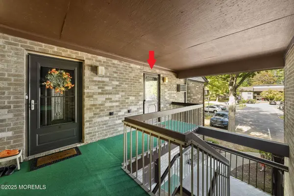 162 Cross Slope Court #K, Manalapan, NJ 07726