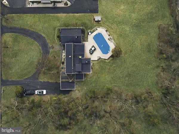 402 MAIN ST, Manalapan, NJ 07726