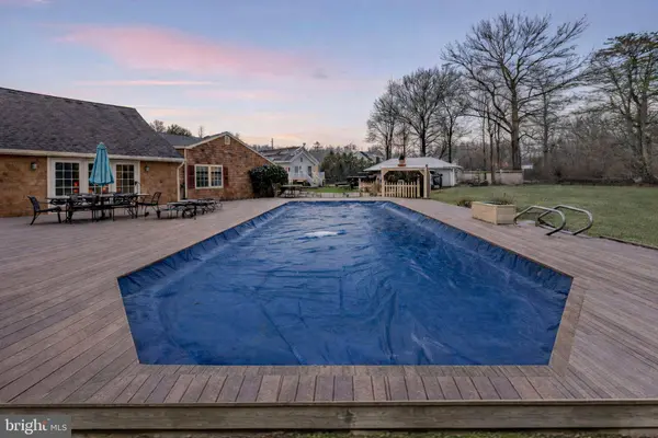 402 MAIN ST, Manalapan, NJ 07726