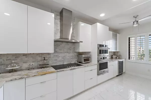 370 Golfview RD 403, North Palm Beach, FL 33408