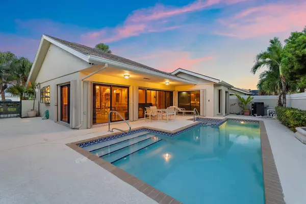 104 Sand Pine DR, Jupiter, FL 33477