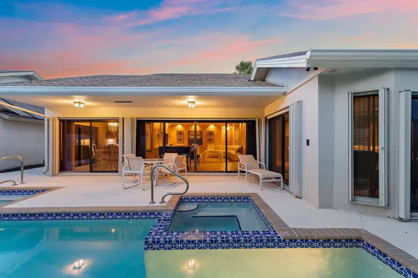 104 Sand Pine DR, Jupiter, FL 33477