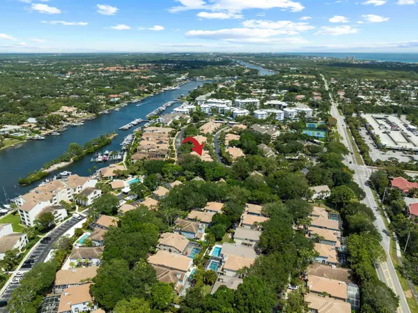 463 Coral Cove DR, Juno Beach, FL 33408