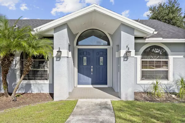 471 SE Ron Rico TER, Port Saint Lucie, FL 34983