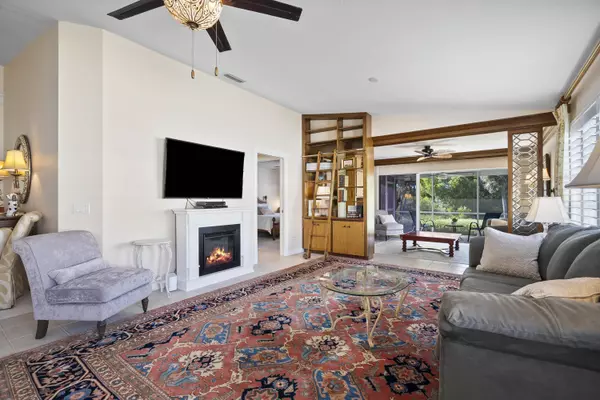 8016 SE Peppercorn CT, Hobe Sound, FL 33455