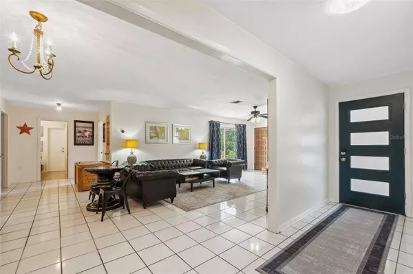 102 LAKE RING DR, Winter Haven, FL 33884