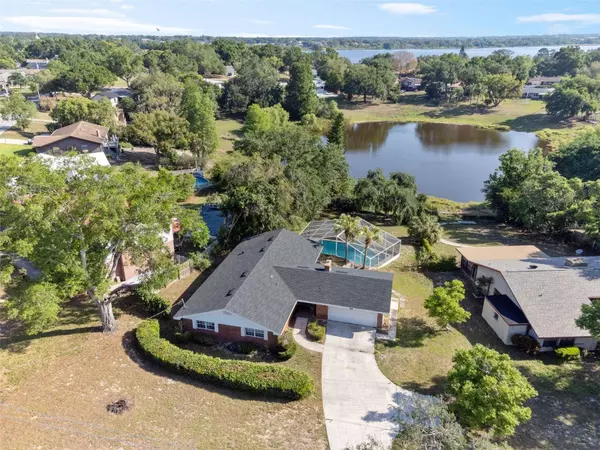 102 LAKE RING DR, Winter Haven, FL 33884