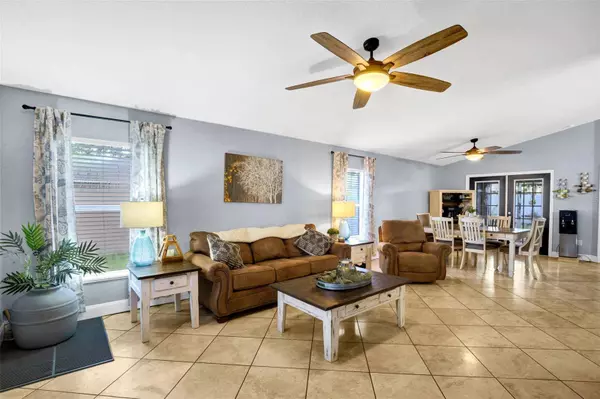 124 EAGLE POINT BLVD, Auburndale, FL 33823