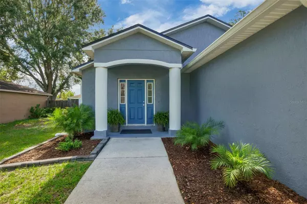 124 EAGLE POINT BLVD, Auburndale, FL 33823