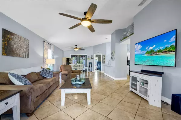 124 EAGLE POINT BLVD, Auburndale, FL 33823