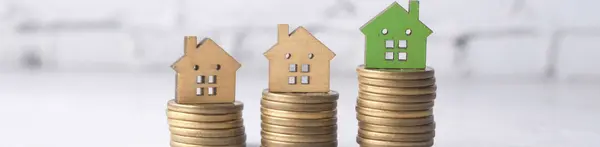 feature image of Renting in Medina County, Ohio? How to Build Credit and Prepare to Buy Your First Home