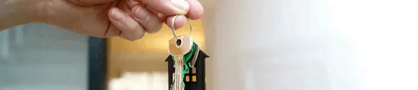 Thinking About Selling Your Medina County Home? Here’s Why Pricing It Right Matters More Than Ever