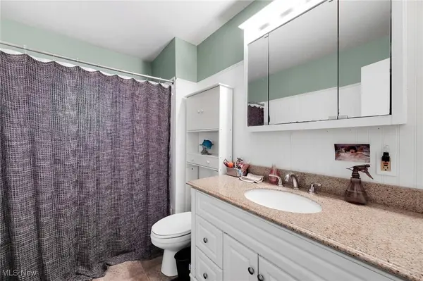 156 Northpark DR, Wadsworth, OH 44281