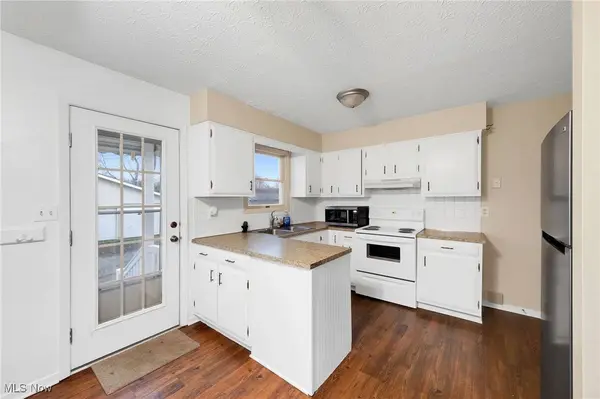 156 Northpark DR, Wadsworth, OH 44281